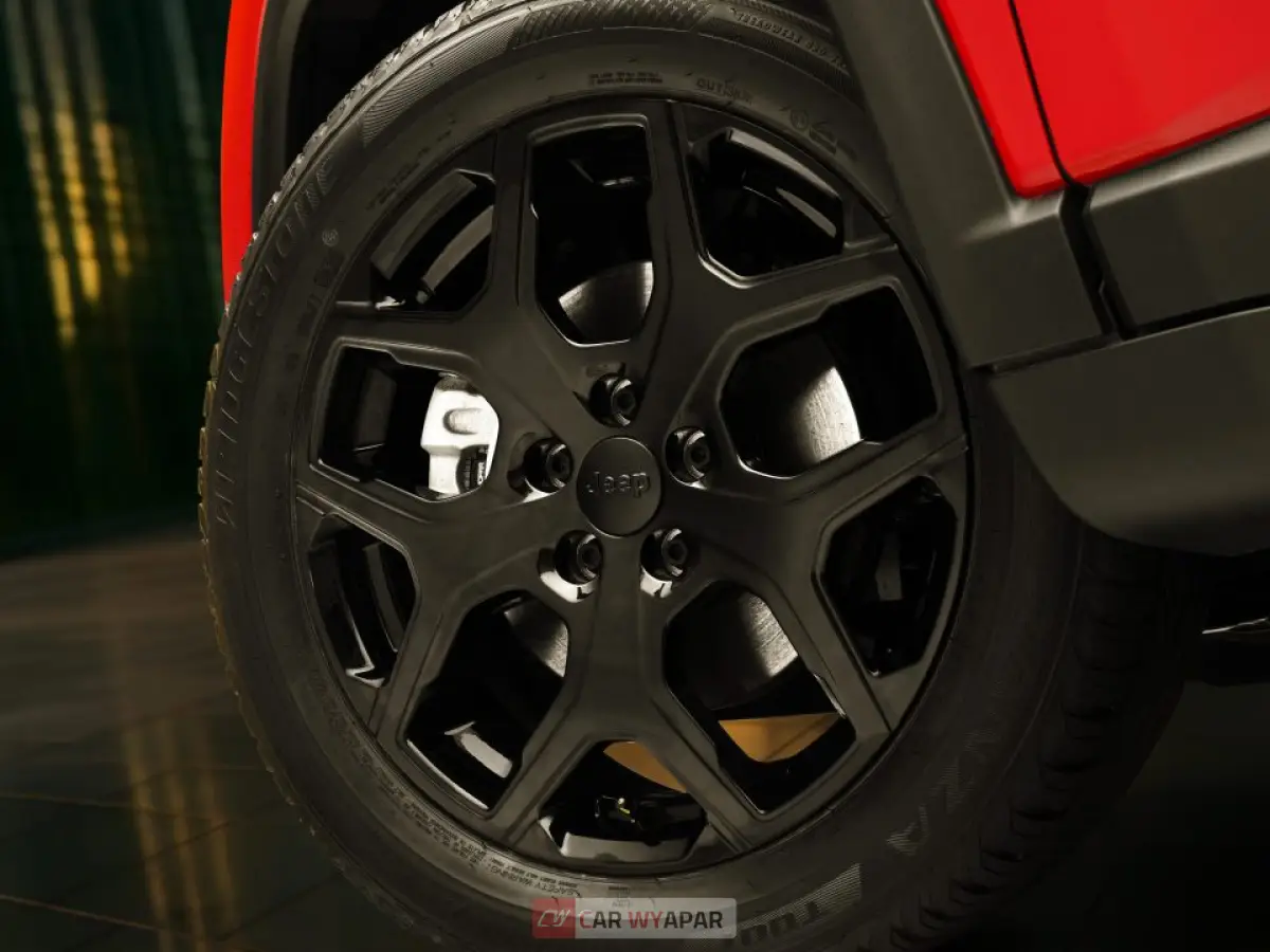 Jeep Compass Top Feature